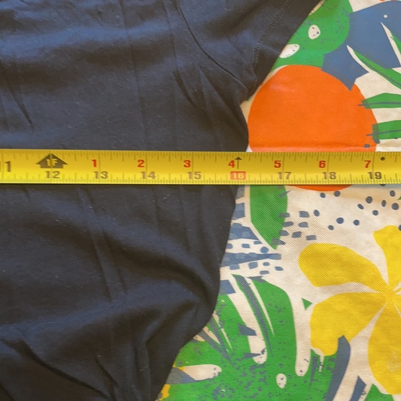 Hollister T-shirt 🌸 - Picture 5 of 5